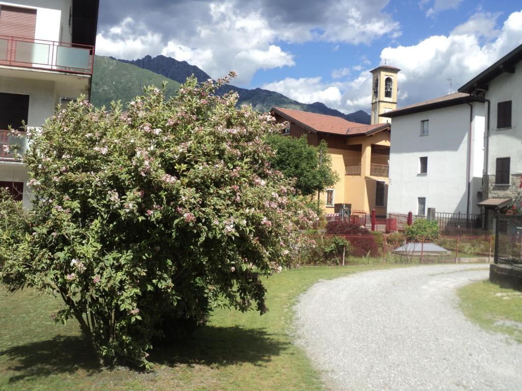 Albergo Del Cacciatore Cremeno Dış mekan fotoğraf